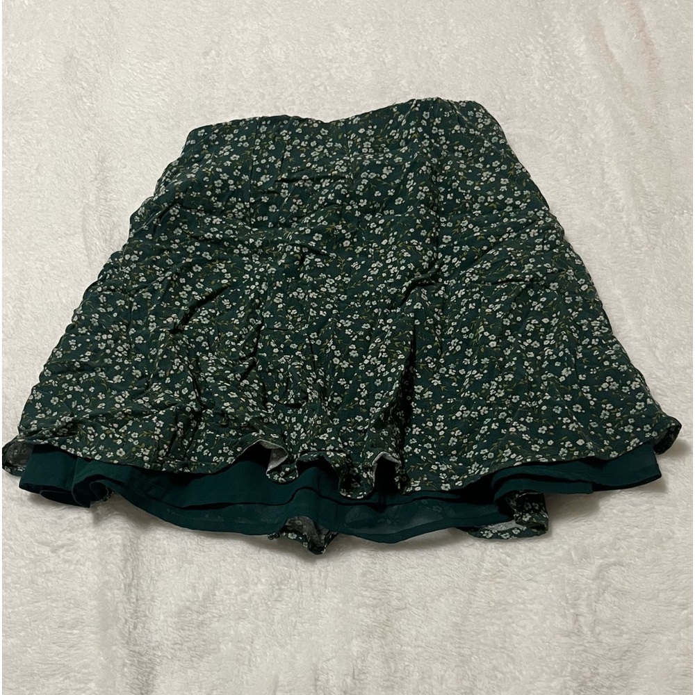 AMERICAN EAGLE floral mini skirt
